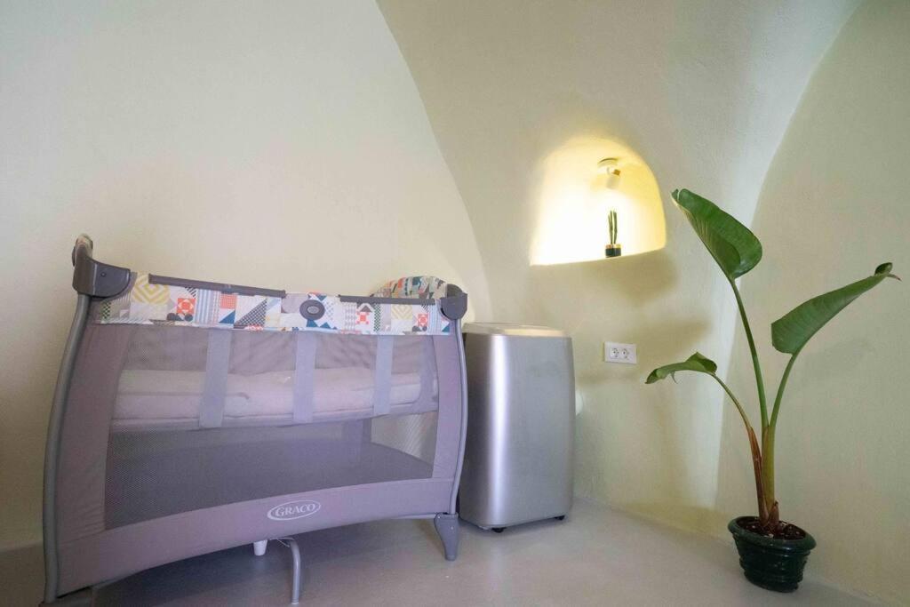 Santorini Oasis- Cave House Villa Fira  Ngoại thất bức ảnh